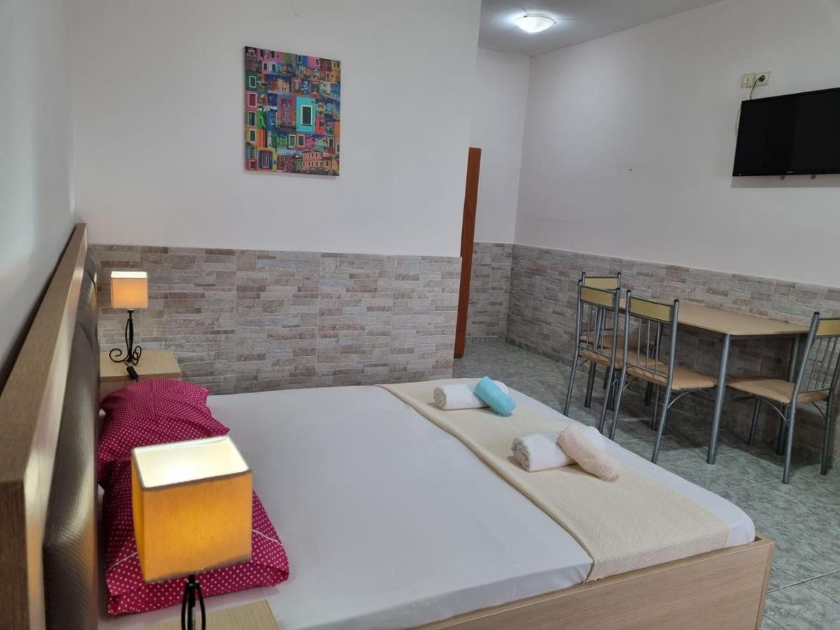 Anna Christina Apartments Metamorfosi  Dış mekan fotoğraf